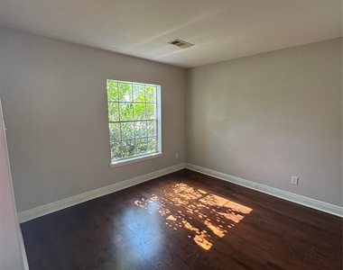 18203 Winding Timbers Lane - Photo Thumbnail 4
