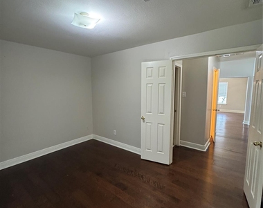 18203 Winding Timbers Lane - Photo Thumbnail 12