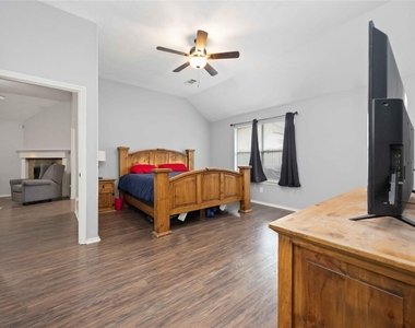 3345 Berzin Court - Photo Thumbnail 9