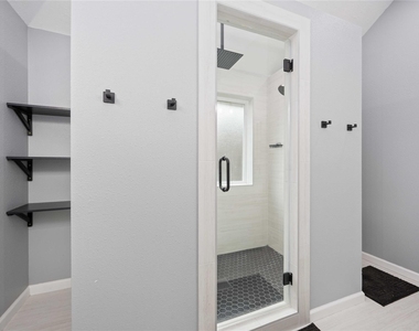 3345 Berzin Court - Photo Thumbnail 13