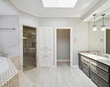6433 Sewanee Avenue - Photo Thumbnail 7