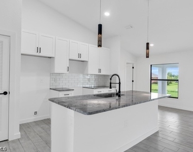 1507 Paula Avenue S - Photo Thumbnail 3