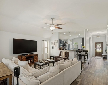 20518 S Blue Hyacinth Drive S - Photo Thumbnail 4