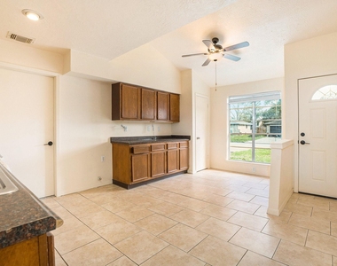 5904 Misty Meadow Street - Photo Thumbnail 4