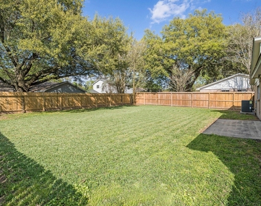 5904 Misty Meadow Street - Photo Thumbnail 14