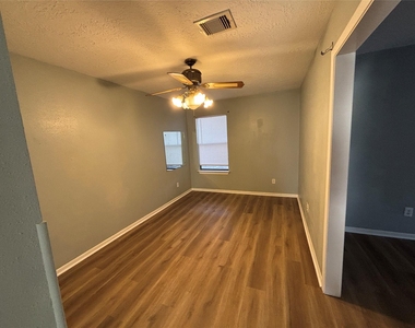 1506 Park Maple Drive - Photo Thumbnail 10