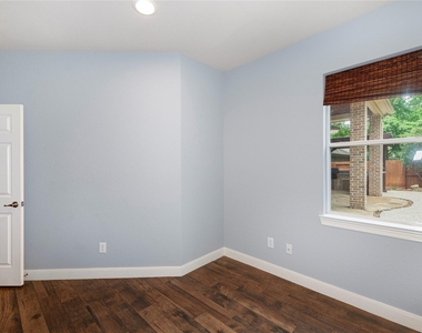 15 Pawprint Place - Photo Thumbnail 19