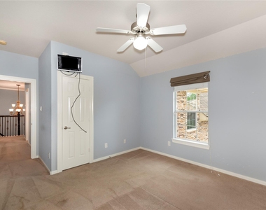 15 Pawprint Place - Photo Thumbnail 37