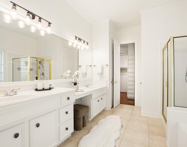 1322 Kirby Lake Court - Photo Thumbnail 21