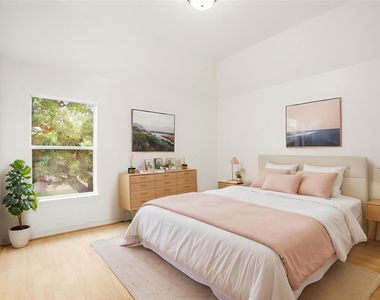 1322 Kirby Lake Court - Photo Thumbnail 33