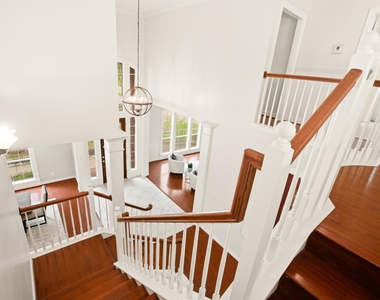 1322 Kirby Lake Court - Photo Thumbnail 23