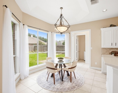 1322 Kirby Lake Court - Photo Thumbnail 16