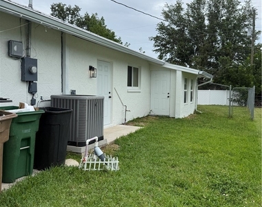 233 Sw 43rd Street - Photo Thumbnail 20