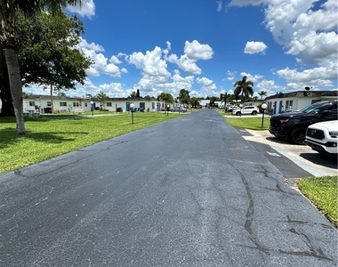 10 Tangerine Court - Photo Thumbnail 1