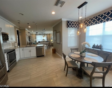 11900 Grosseto Court - Photo Thumbnail 6