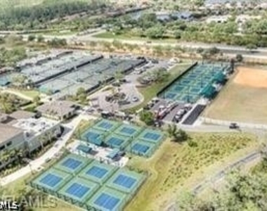 11900 Grosseto Court - Photo Thumbnail 15