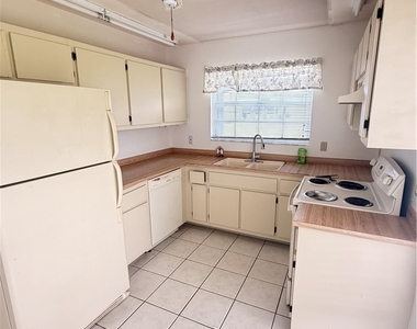 10554 Quincy Court - Photo Thumbnail 4