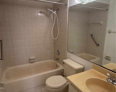 10554 Quincy Court - Photo Thumbnail 10
