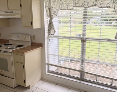 10554 Quincy Court - Photo Thumbnail 5