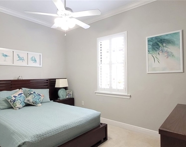 12482 Kentwood Avenue - Photo Thumbnail 29