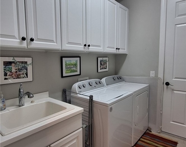 12482 Kentwood Avenue - Photo Thumbnail 30