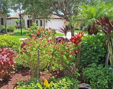 12482 Kentwood Avenue - Photo Thumbnail 1