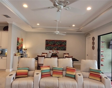 12482 Kentwood Avenue - Photo Thumbnail 8