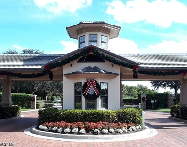 12482 Kentwood Avenue - Photo Thumbnail 4