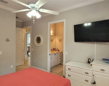 12482 Kentwood Avenue - Photo Thumbnail 26