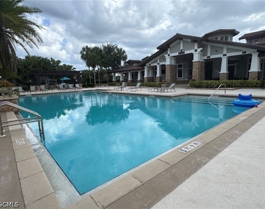 12482 Kentwood Avenue - Photo Thumbnail 34