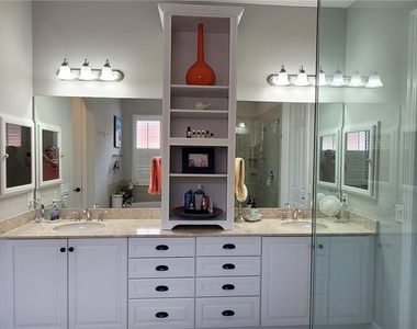 12482 Kentwood Avenue - Photo Thumbnail 21