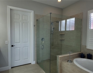 12482 Kentwood Avenue - Photo Thumbnail 22