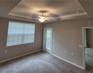 10711 Palazzo Way - Photo Thumbnail 5