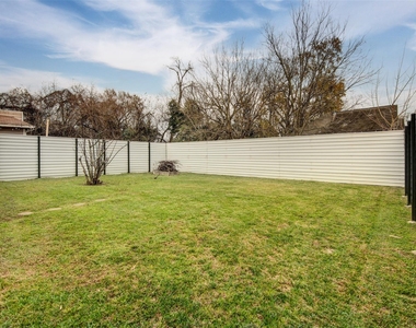 2915 Paige Street - Photo Thumbnail 23
