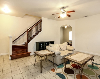 2915 Paige Street - Photo Thumbnail 7