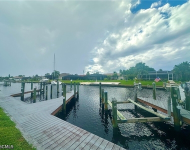 4802 Tudor Drive - Photo Thumbnail 13