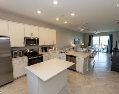 15375 Green Acres Avenue - Photo Thumbnail 2