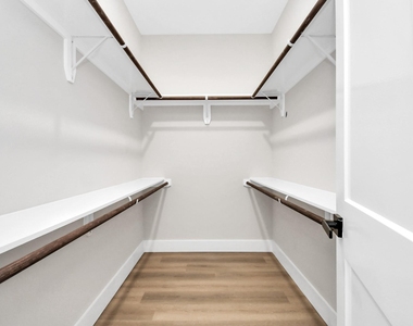 8409 Sunnyhill Street - Photo Thumbnail 8