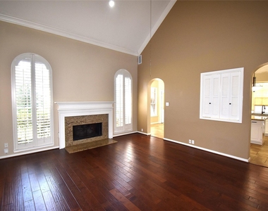 1307 Westwick Forest Lane - Photo Thumbnail 4