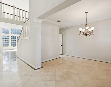 3002 Autumn Cove Court - Photo Thumbnail 6