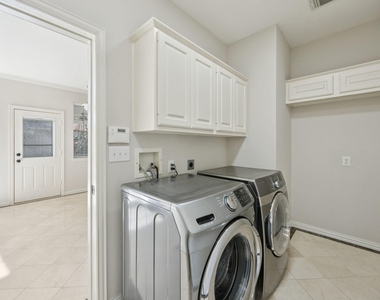 3002 Autumn Cove Court - Photo Thumbnail 32