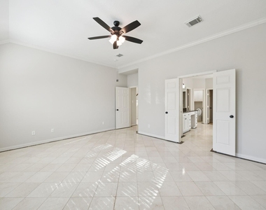 3002 Autumn Cove Court - Photo Thumbnail 17