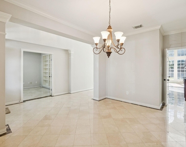 3002 Autumn Cove Court - Photo Thumbnail 7