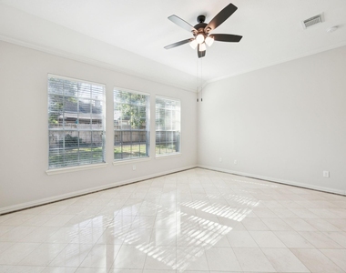 3002 Autumn Cove Court - Photo Thumbnail 9
