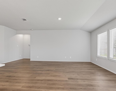 1657 Hopson Ranch Dr - Photo Thumbnail 16