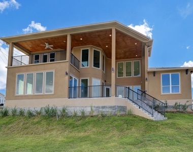 502 Amalfi Drive - Photo Thumbnail 34
