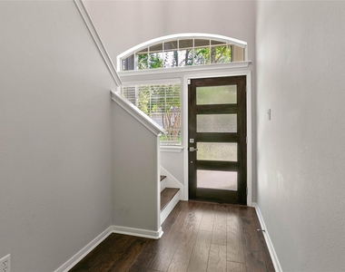 139 Ledgestone Place - Photo Thumbnail 9