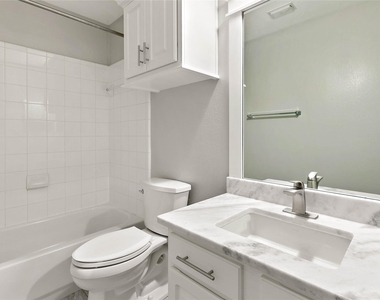139 Ledgestone Place - Photo Thumbnail 24