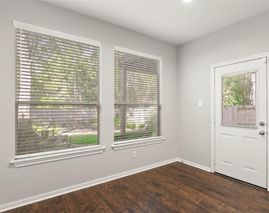 139 Ledgestone Place - Photo Thumbnail 13