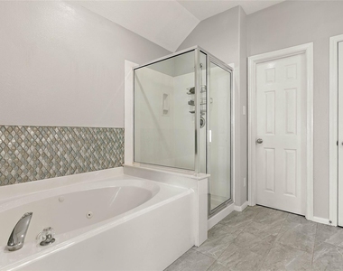 139 Ledgestone Place - Photo Thumbnail 30
